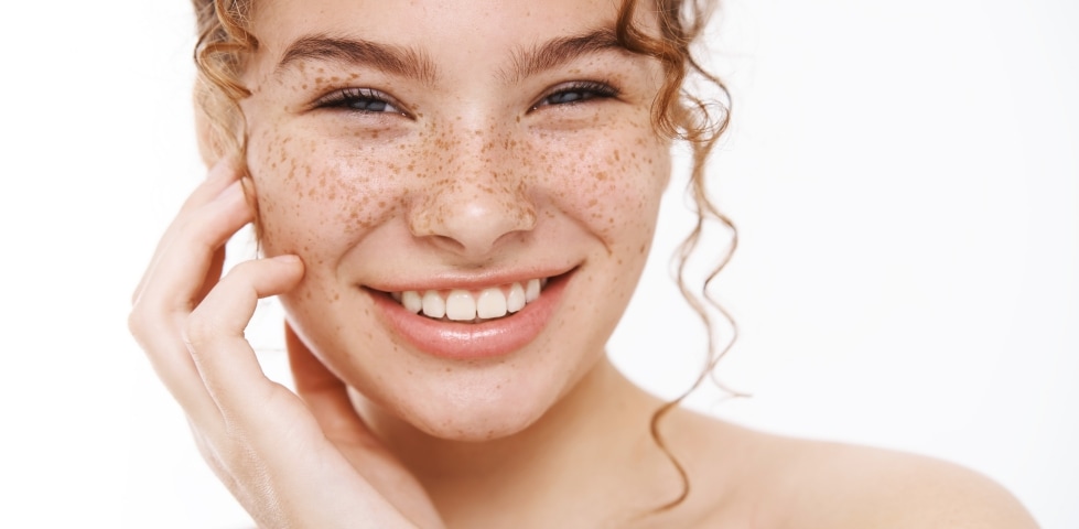 Fake Freckles: So gelingt der frische Sommerlook