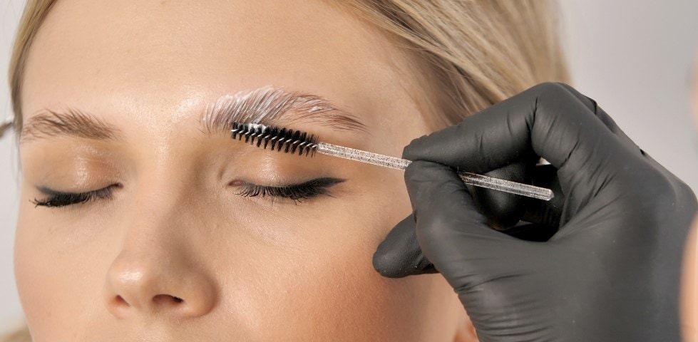 Eyebrow tinting – high-impact eyebrows in a few steps