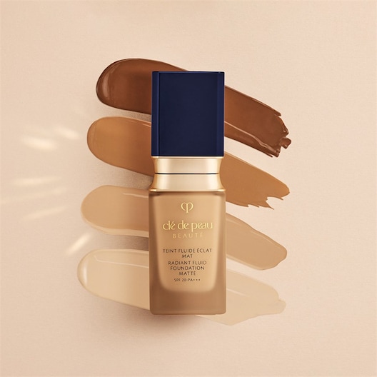 Clé de Peau Beauté Radiant Fluid Foundation Matte ❤️ Acheter en