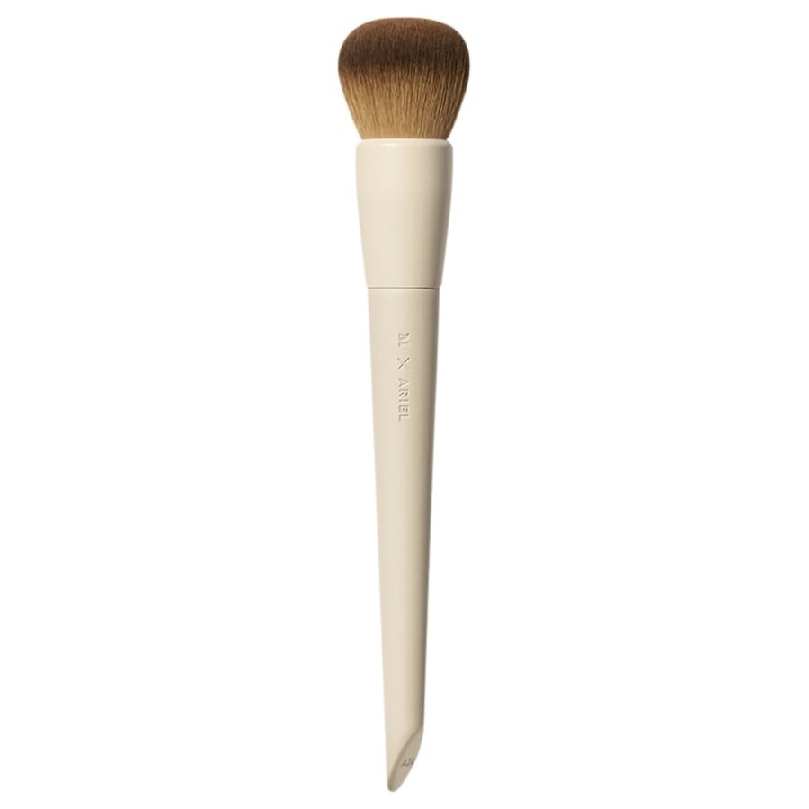 Morphe Pennelli per il viso A24 Signature Foundation Brush M X ARIEL